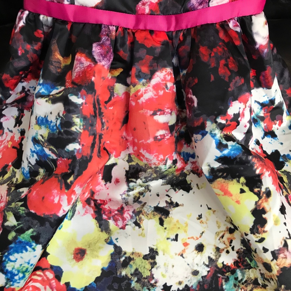 Closing Sale NWOT Chicwish Beautiful Floral Dress - Picture 9 of 14